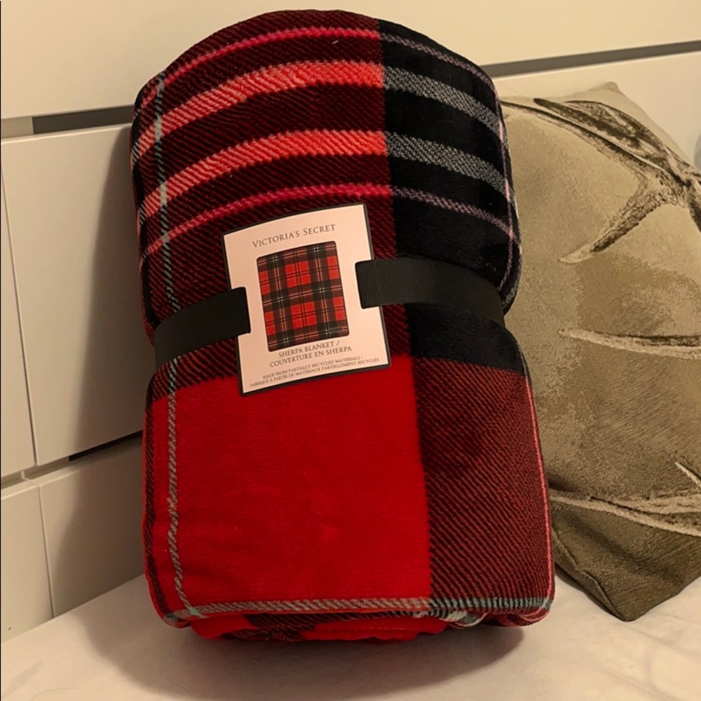 Victoria’s Secret Sherpa Blanket